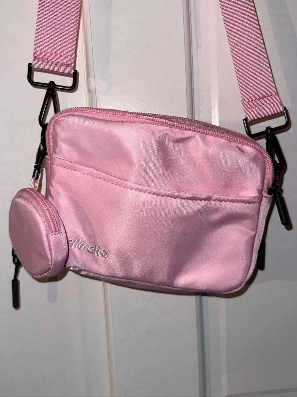 Hello Clio Kindle Crossbody